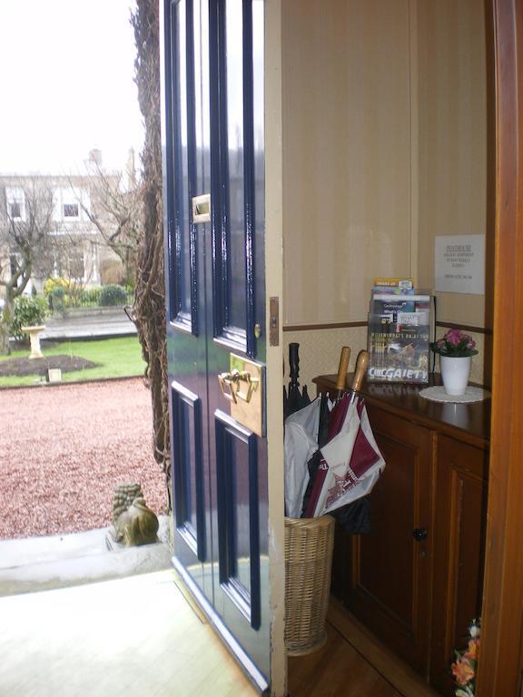 Langley Bank Guest House Ayr Extérieur photo